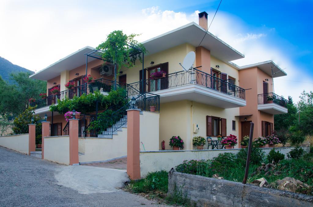 Appartement Nefeli à Levídhion Extérieur photo